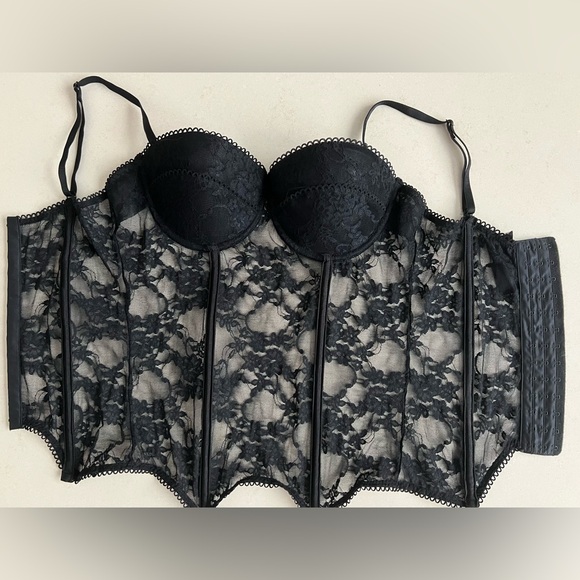 💋🔥 Lace Corset | Bustier | Lingerie | Hook-and-Eye | Adjustable | Padded Cups - Picture 12 of 14